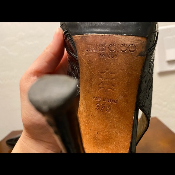 Jimmy Choo Pointed Toe Heel - Picture 5 of 5